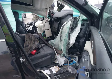 2022 Subaru Ascent Touring z USA, uszkodzony, nr VIN 4S4WMARD4N3469717